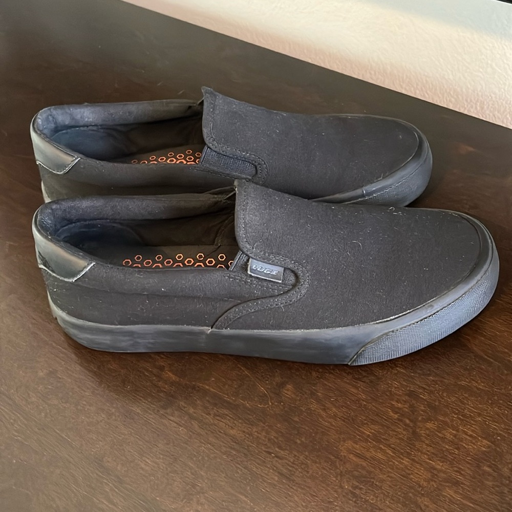 Women’s Lugz Slip On Black Sneakers - Size 9